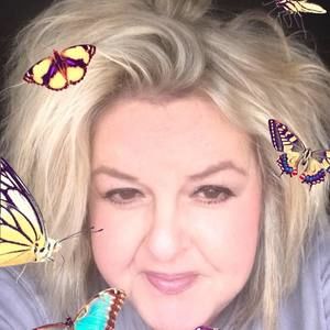 Meet your Posher, Lana k